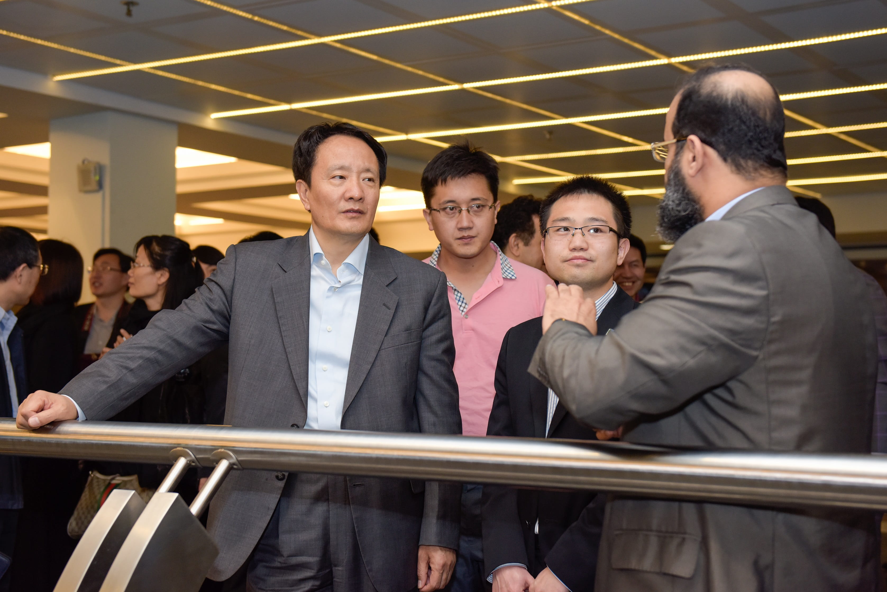 company-hosts-top-chinese-officials
